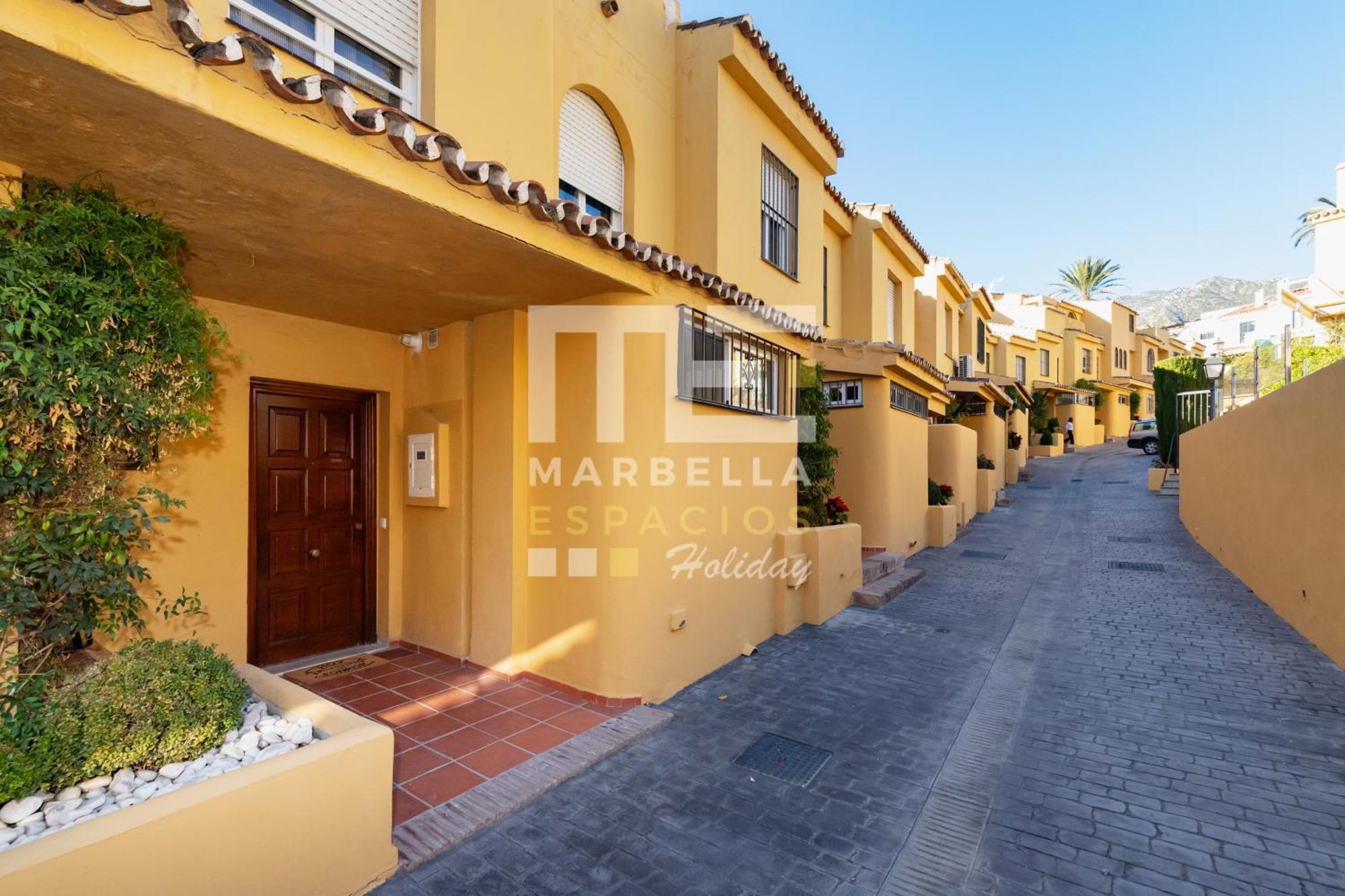 Vakantiehuis Town House 3 Beds In The Center Of