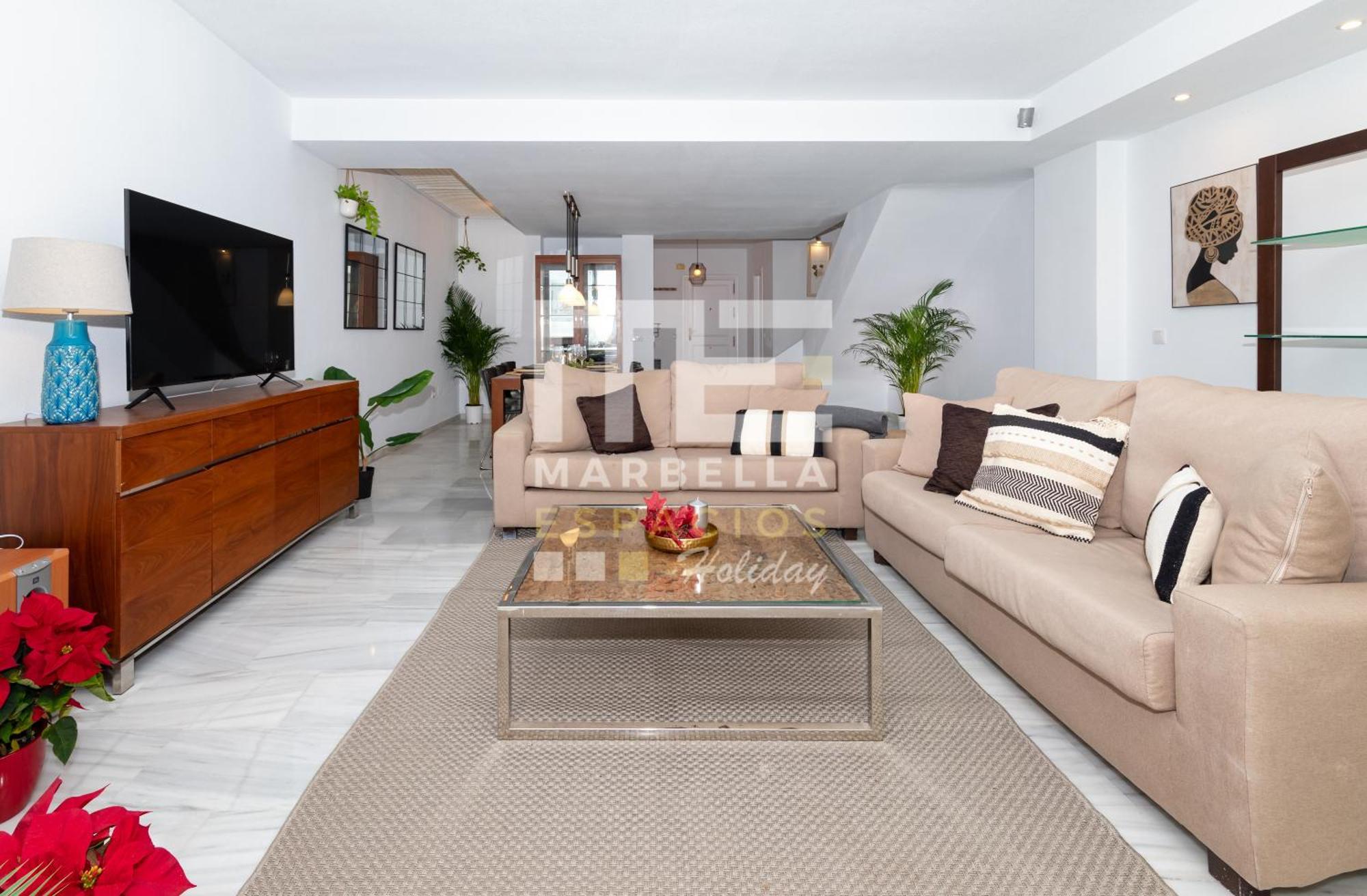 Town House 3 Beds In The Center Of Ferienhaus Marbella